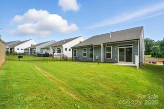 New construction Single-Family house 138 Prestwick Wy, Unit 17, Mooresville, NC 28115 - image