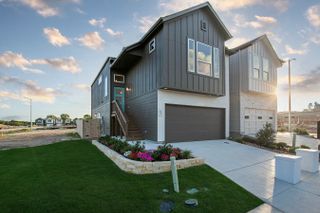 New construction Single-Family house 6464 Babcock Rd, Unit 102, San Antonio, TX 78249 Calypso- photo