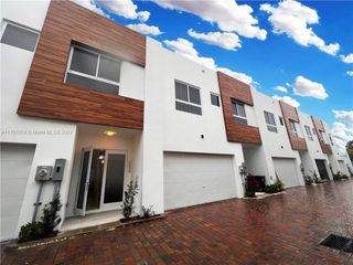 New construction Townhouse house 1801 Ne 13Th St, Unit 1807, Fort Lauderdale, FL 33304 - photo