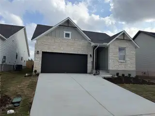 New construction Single-Family house 242 Crater Lake Dr, Dripping Springs, TX 78620 plan Cartwright - image