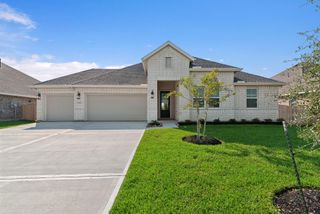 New construction Single-Family house 12114 Old Fashion Cir, Mont Belvieu, TX 77535 plan Belfast II ESP - image