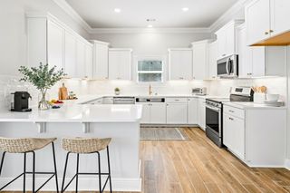 New construction Single-Family house 75 Butterfly Bnd, Freeport, FL 32439 plan Aubry III H - image