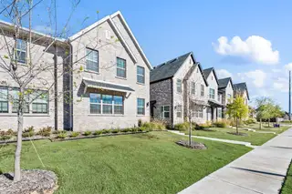 New construction Townhouse house 2516 Red Tailed Hawk Ln, McKinney, TX 75071 - image