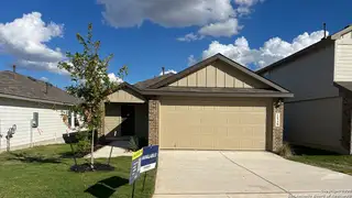 New construction Single-Family house 10720 Earligold, San Antonio, TX 78252 plan The Estero - image