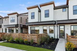 New construction Townhouse house 2016 Aldrich Mews, Celina, TX 75009 plan Hawthorne - image