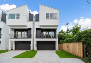 New construction Single-Family house 1607 Barbee St, Houston, TX 77004 - image