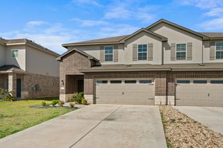 New construction Townhouse house 18616-A Cremello Dr, Manor, TX 78653 - image