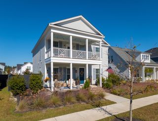 New construction Single-Family house 716 Blueway Ave, Summerville, SC 29486 - image