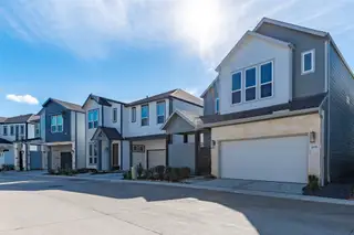 New construction Single-Family house 10009 Cloud Mist Dr, Houston, TX 77080 plan The Chalet (2503) - image