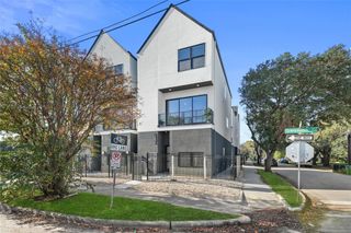New construction house 1503 Vermont St, Unit D, Houston, TX 77006 plan Alder - image