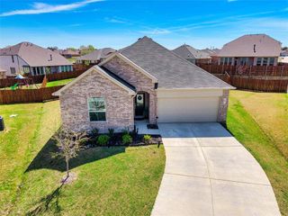 New construction Single-Family house 321 Sedalia Trl, Justin, TX 76247 plan Springsteen - image