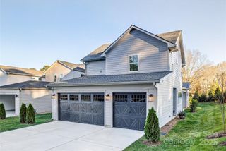 New construction Single-Family house 15605 Northcross Dr, Huntersville, NC 28078 plan Cameron Elevation B - image
