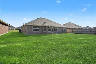 New construction Single-Family house 5 Keystone Ct, Angleton, TX 77515 plan 2320 - image