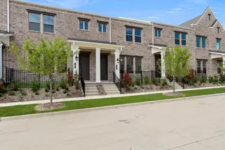 New construction Townhouse house 631 Blue Ridge Dr, Mansfield, TX 76063 plan Berkeley - image