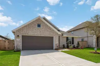 New construction Single-Family house 230 Magnolia Laurel Dr, Alvin, TX 77511 plan Brook - image