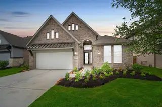 New construction Single-Family house 408 Sprigtail Dr, Katy, TX 77493 plan Summerton - image