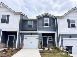 New construction  house 4139 Summit Woods Dr, Charlotte, NC 28216 plan Topaz - image