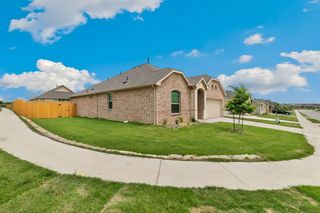 New construction Single-Family house 952 Dustwood Dr, Fort Worth, TX 76052 plan Serenade - image