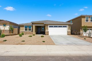 New construction Single-Family house 4919 S 239th Dr, Buckeye, AZ 85326 plan Bartlett - image
