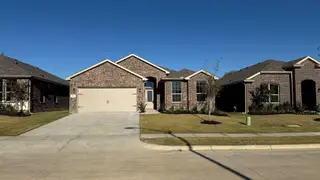 New construction Single-Family house 111 Goodnight Ct, Cleburne, TX 76033 plan PORTALES - image