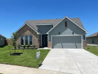 New construction Single-Family house 1024 Legrand St, Brenham, TX 77833 plan Elgin - image