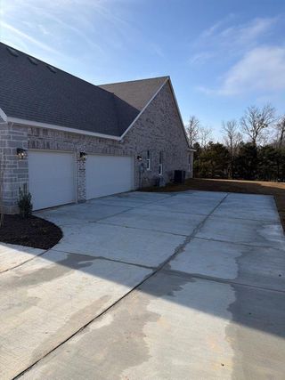 New construction Single-Family house 907 Perrin Ln, Van Alstyne, TX 75495 plan Mockingbird - image