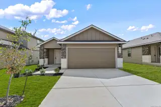 New construction Single-Family house 11710 Lavendale Hunt, San Antonio, TX 78245 plan The Uma - image