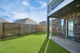 New construction house 10059 Nectar Path, Rosharon, TX 77583 plan Capeside – Courtyard Collection - image