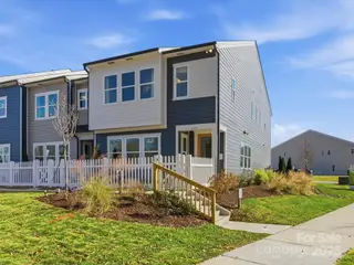New construction Townhouse house 8434 Discovery Ln, Charlotte, NC 28216 plan Fisher - image