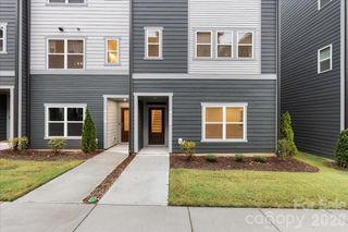 New construction Townhouse house 6023 Pivot Ct, Charlotte, NC 28205 plan Wright - image