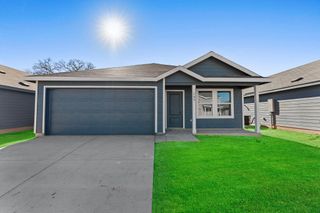 New construction Single-Family house 105 Ellendale Pl, Fredericksburg, TX 78624 plan Newlin - image