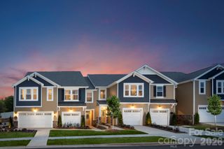 New construction Townhouse house 7535 Hodges Meadow Ln, Charlotte, NC 28213 - image