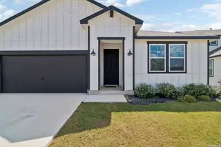 New construction Single-Family house 16559 Rosemary Rdg, Elmendorf, TX 78112 - image