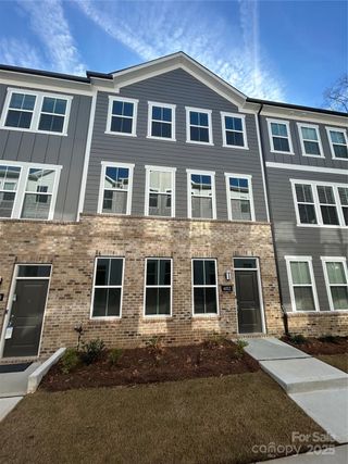 New construction Townhouse house 6012 Rill Ct, Unit 31, Charlotte, NC 28262 - image