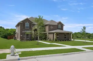 New construction Single-Family house 513 S Hidden Lakes Dr, DeSoto, TX 75115 plan Remington 2FS (w/Media) - image