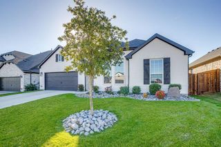 New construction Single-Family house 1800 Flowerfield Ln, Mansfield, TX 76063 plan Plan 1685 - image