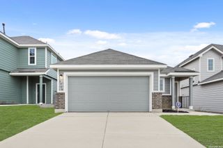 New construction Single-Family house 8555 Catnip Pass, Elmendorf, TX 78112 plan Aspen - image