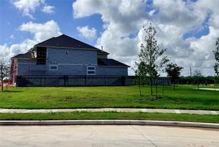 New construction Single-Family house 8118 Sun Leaf Ct, Fulshear, TX 77441 plan Windsor - image