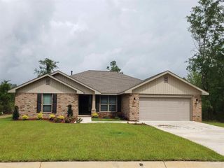 New construction Single-Family house 1806 Praline Ln, Cantonment, FL 32533 plan 2313 - image