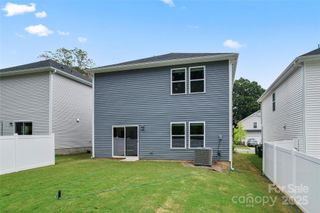 New construction Single-Family house 3008 Summit Oaks Rd, Charlotte, NC 28269 plan Edenton - image