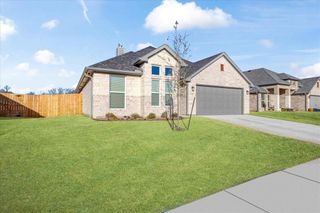 New construction Single-Family house 512 Courtney Dr, Sherman, TX 75092 plan The Pinto - image