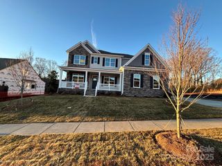 New construction Single-Family house 1345 Knob Creek Dr, Gastonia, NC 28054 plan Charleston - image