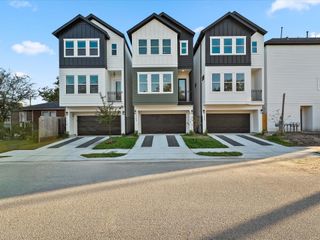 New construction Single-Family house 1207 Cavalcade St, Unit E, Houston, TX 77009 - image