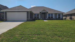 New construction Single-Family house 644 Greystone Ln, Angleton, TX 77515 plan 2557 - image