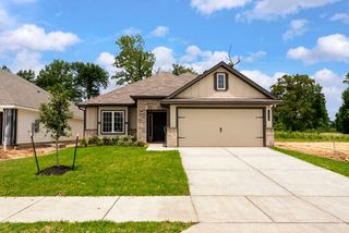 New construction Single-Family house 307 Rockbridge Dr, Huntsville, TX 77340 plan The 1613 - image