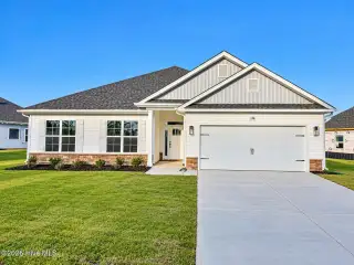 New construction Single-Family house 148 Seashore St, Grimesland, NC 27837 plan 2316 - image