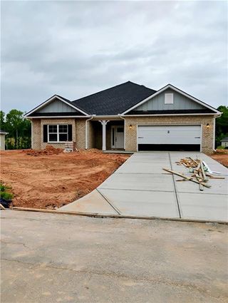 New construction Single-Family house 321 Angela Ave, Bowdon, GA 30108 plan 1902 - image
