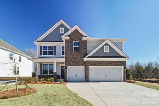 New construction Single-Family house 7130 Sylvan Retreat Dr, Denver, NC 28037 plan Graymount - image