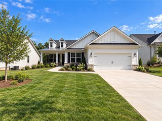 New construction Single-Family house 722 Highgrove Pass, Canton, GA 30115 - image