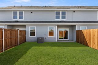 New construction Townhouse house 1404 Lake Alpine Trl, Anna, TX 75409 - image